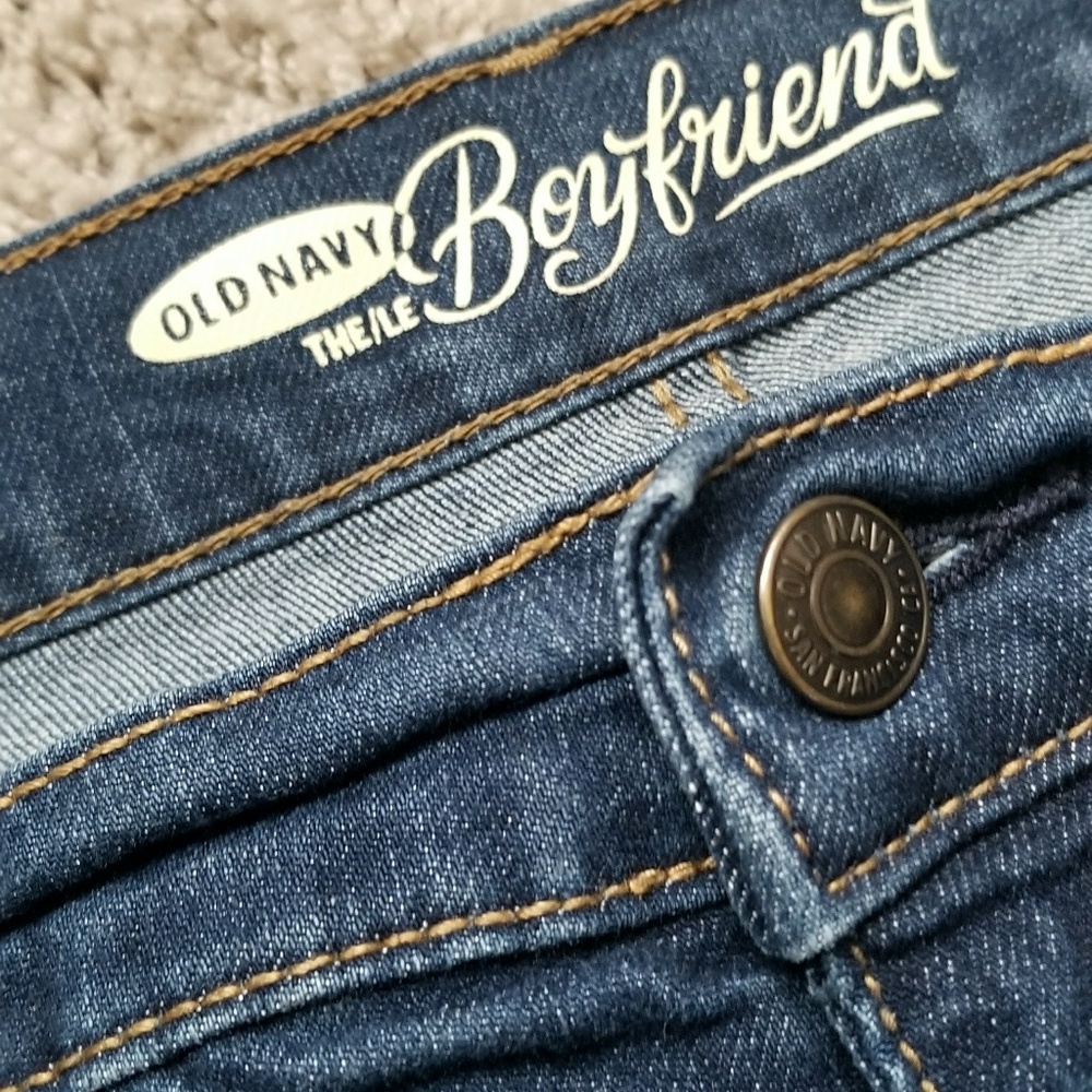 Old Navy Boyfriend distressed Jeans